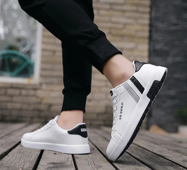 High Quality Men Sneakers Leather Outdoor Casual Shoes Lace-up Hot Sale Mens Vulcanized Shoes Trendy Men Shoes New Tenis Hombres