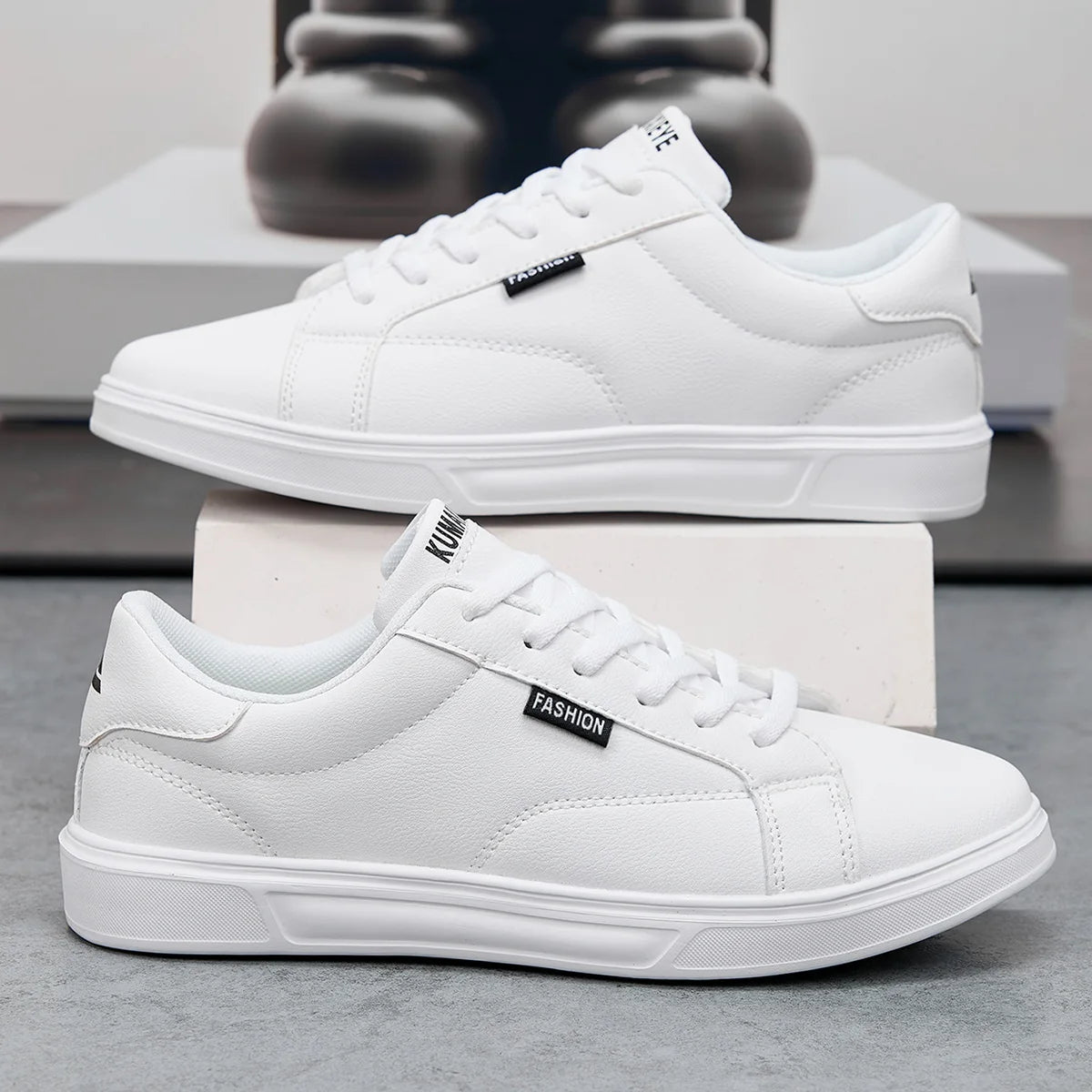 White Black Men Shoes Comfortable Casual Skateboard Shoes Men Solid Leisure Sneakers Lightweight Walking Shoes